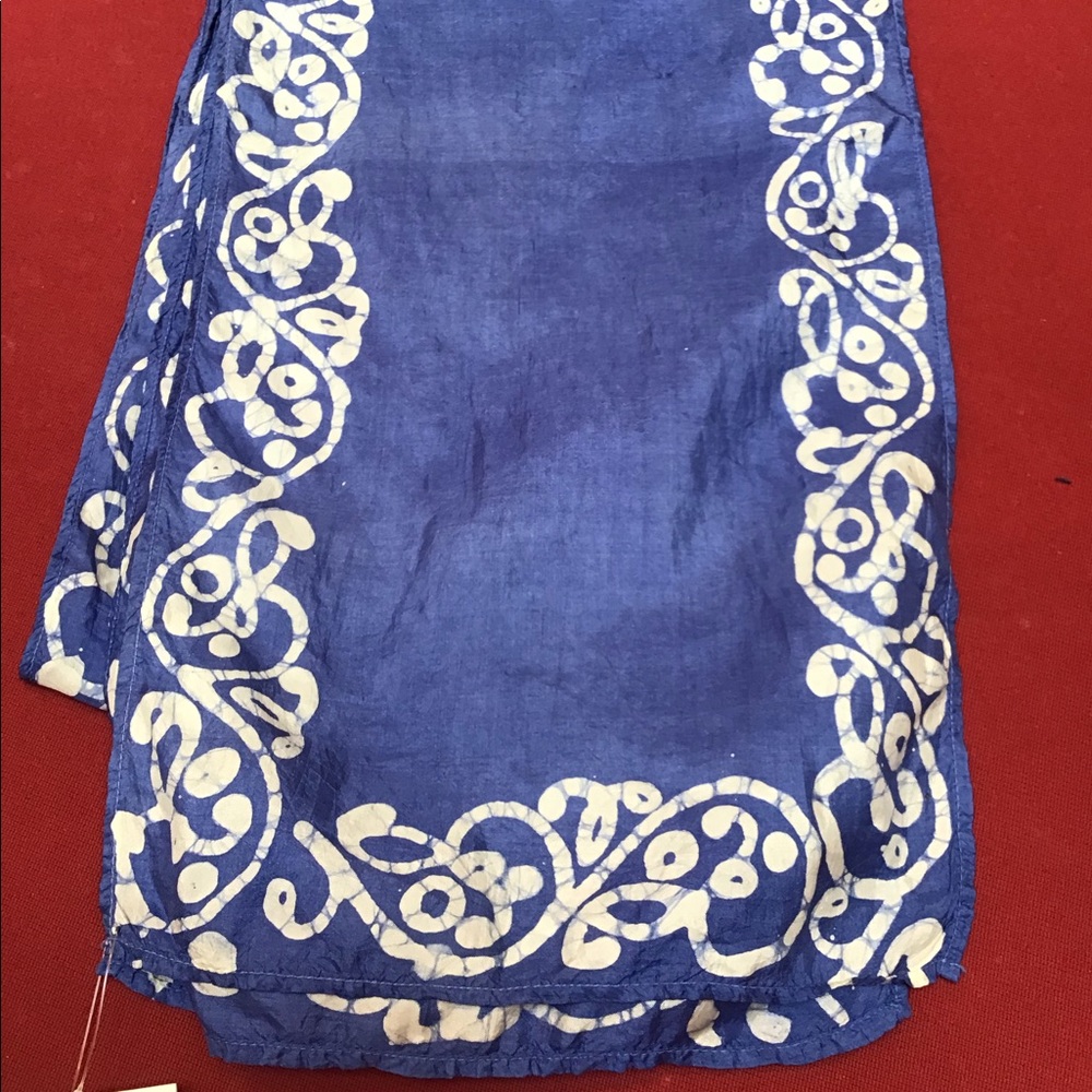 New Global girlfriend silk enchanted scarf